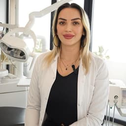 Dentist Fatma Tuğçe Arı