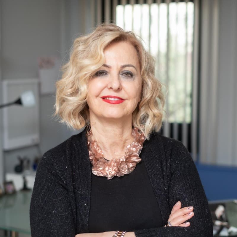 Prof. Esin Şenol