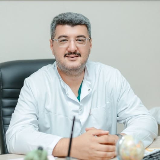 Surgeon Kamranbay Gasimov