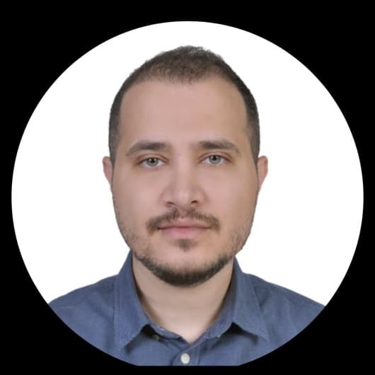 Surgeon Mustafa Kutluhan Erdem