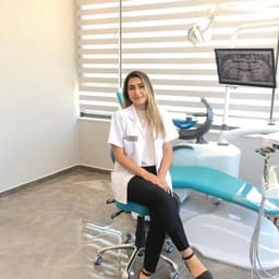 Dentist Rabia Toksöz