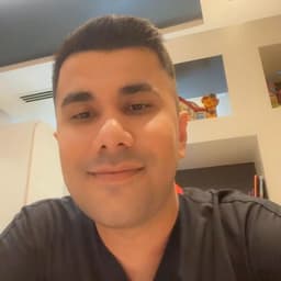 Dr. Berat Kaan Sarı