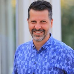 Dentist Alper Dilek