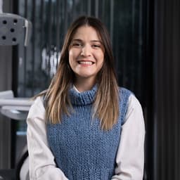 Dt. Deniz Nurdoğan Derbeder