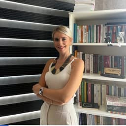 Psychologist Aybüke Yardımcı Ardor