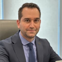 Doç. Dr. İhsan Kuzucu