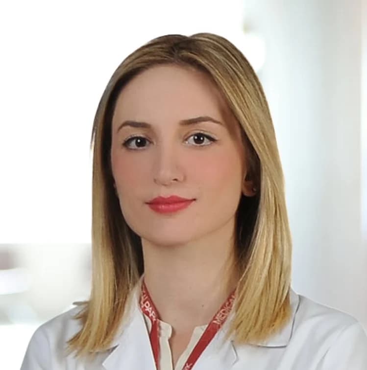 Dr. Nazlı Topbaşı