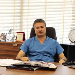 Surgeon Ömer Faruk Erin