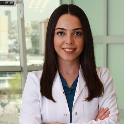 Dt. Yeliz Arslan