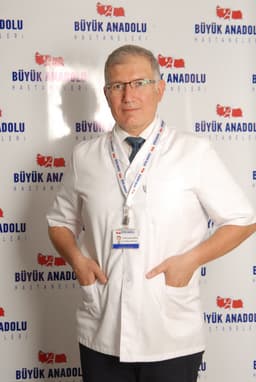Surgeon Candan Karaca