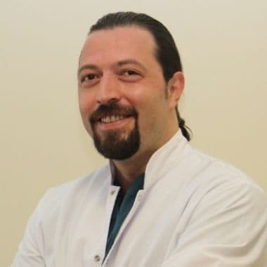 Op. Dr. V. Doğu Kemik