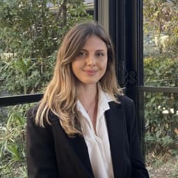 Psychologist Büşra Demirbaş