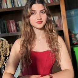 Psychologist Yağmur Karadeniz