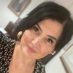 Dr. Ömür Önaçan