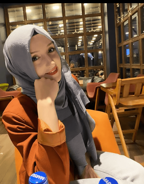 Physiotherapist Rabia Türkoğlu