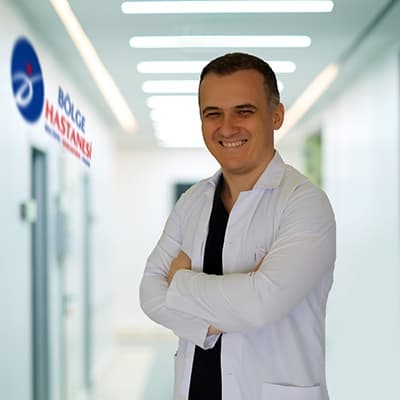 Op. Dr. Yusuf İyetin