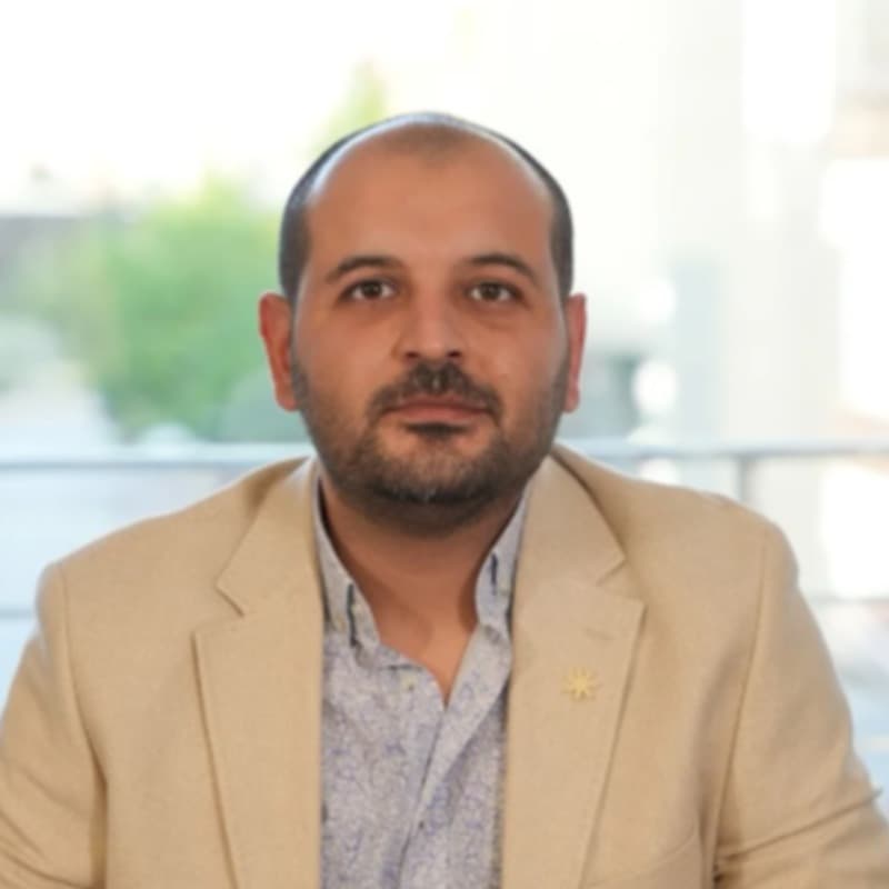 Surgeon Oğuz Atan