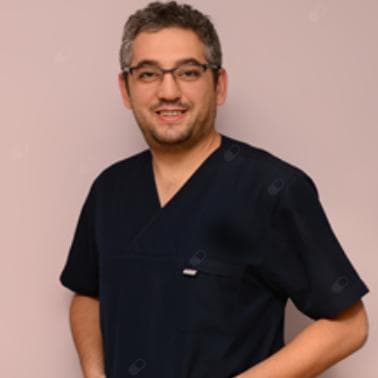 Dentist Murat Kaytancı