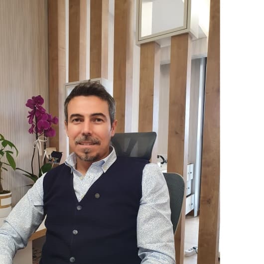 Surgeon Abdülkadir Oran