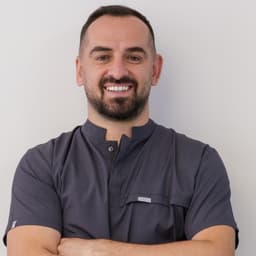 Dentist Baran Bardakcı
