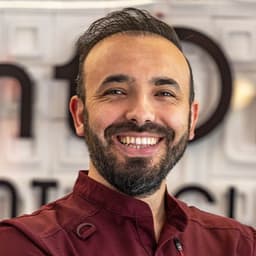 Dr. Cihan Akdoğan
