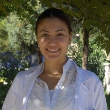 Dr. Esra Tunalı