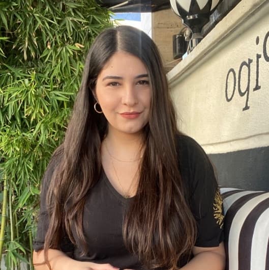 Psychologist Hazal Öniz