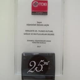 Dt. Özcan Laçin